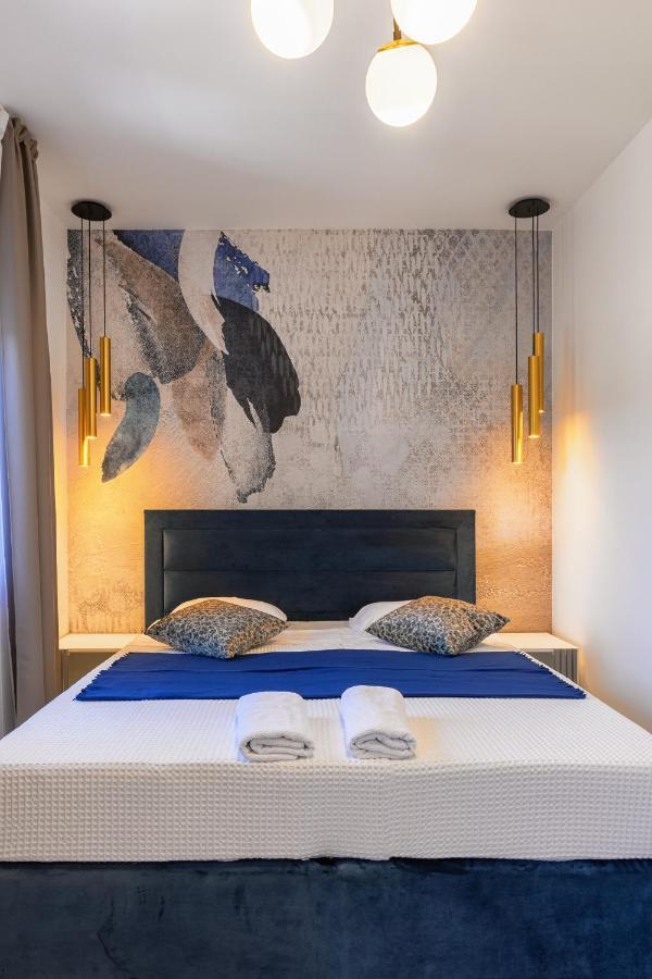 Villa Capitis In The Center- Exclusive Apartment Hvar Town Exterior photo